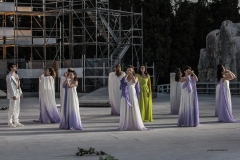 coro-donne-di-trezene_foto-ballarino